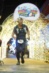 BIB: 5227
                            <button type="button" onclick="openModal(21830245)" class="btn btn-primary btn-sm float-right btn-popup" data-toggle="modal" data-target=".modal-high-quality">
                        <i class="fas fa-shopping-cart"></i> Add to Cart
                    </button>
                                            <button type="button" onclick="isThisMe(21830245, true)" class="btn btn-success btn-sm float-right btn-popup btn-isme hidden" data-toggle="tooltip" data-placement="bottom" title="นี่คือรูปของคุณใช่ไหม คลิกที่นี่เพื่อเอาเข้าอัลบั้ม">
                        <i class="fas fa-plus"></i> Add to album
                    </button>
                    <button type="button" onclick="isThisMe(21830245, false)" class="btn btn-warning btn-sm float-right btn-popup btn-isnotme hidden">
                        <i class="fas fa-ban"></i> Remove from album
                    </button>